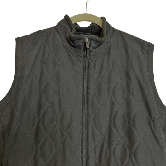 Page & Tuttle Womens Quilted Vest Large Black Pockets Full Zip Lined - Picture 3 of 8